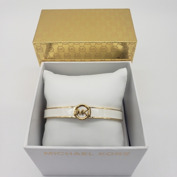 43- MICHAEL KORS Haute Gold Tone White Enamel Bangle Bracelet NWT - Picture 2 of 7